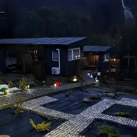 Holiday home Domki Malinowe Tarasy *